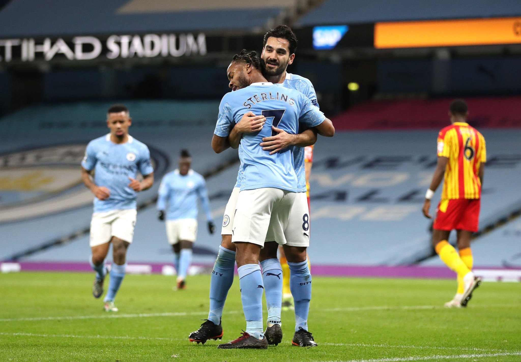 或许他仍会 或许他仍会